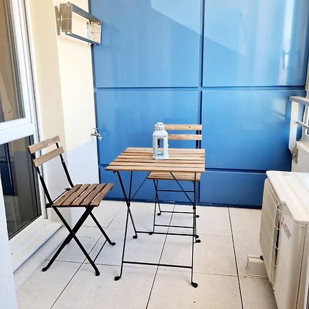 Studio A La Mer Avec Piscine Sete Bagian luar foto