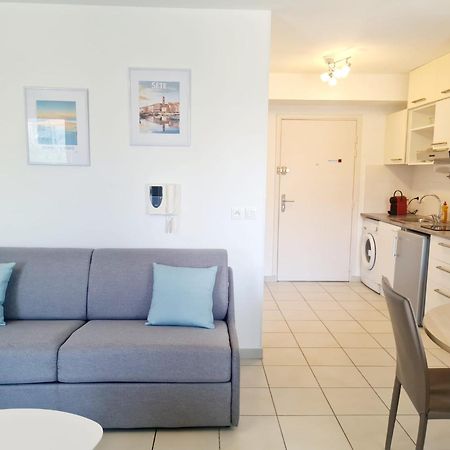 Studio A La Mer Avec Piscine Sete Bagian luar foto